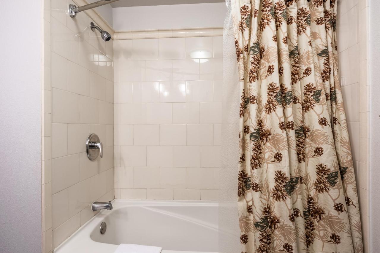 Hébergement de vacances Village 1416 Grand Sierra Fourth 1 Bedroom 1 Bath Just Steps To Gondola Mammoth Lakes