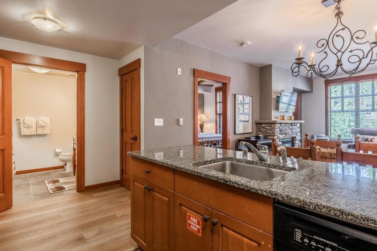 Hébergement de vacances Village 1416 Grand Sierra Fourth 1 Bedroom 1 Bath Just Steps To Gondola Mammoth Lakes