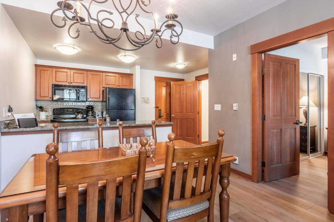 Hébergement de vacances Village 1416 Grand Sierra Fourth 1 Bedroom 1 Bath Just Steps To Gondola *